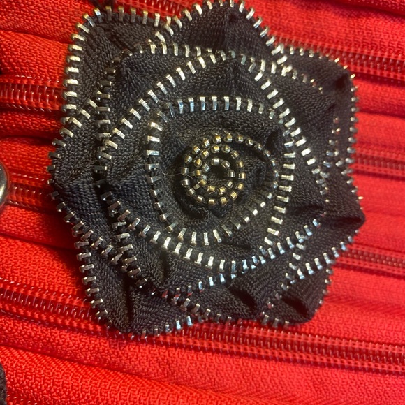 Bam red crossbody 3 in one bag zippered EUC - Picture 3 of 7